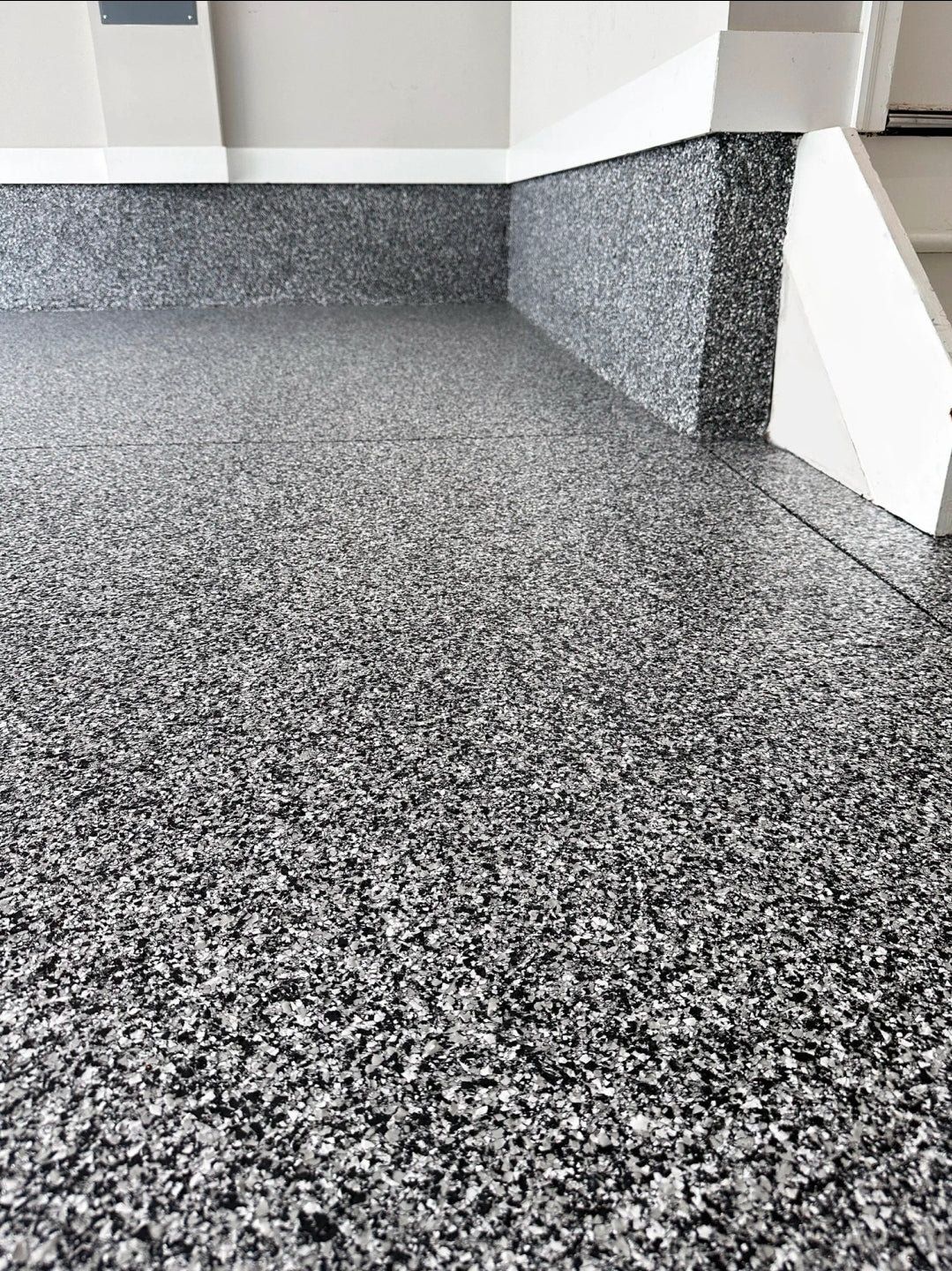 Deco Floors SA Decorative Epoxy Flakes – 5KG (Full Broadcast Grade
